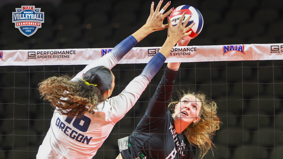 Top Seed Eastern Oregon Survives Foresters Fight in Iowa